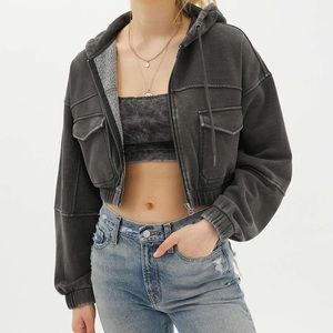 UO Yogi Fleece Cropped Zip Up Hoodie Sweatshirt